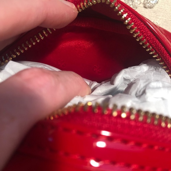 Tory Burch Makeup Bag - Picture 4 of 8